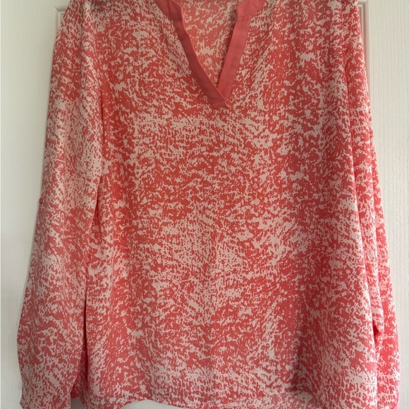 Kenneth Cole Pink and White Women's Top. Ptp 20” - Picture 2 of 5